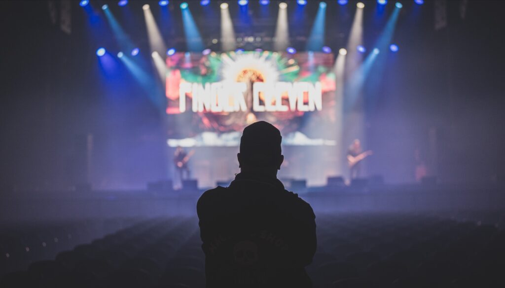 FINGER ELEVEN ANNOUNCE 2026 UK TOUR WITH SOiL