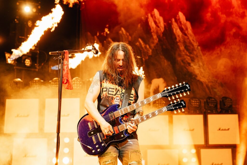 HALESTORM SHOOTING STAR VIDEO FT PAUL RODGERS