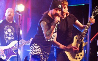 MASSIVE WAGONS HOLMFIRTH PICTURE DOME